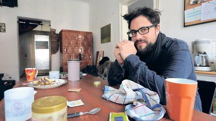 Selfmademan. Der Spanier Antonio Román Casas lebt in einem Ausbauhaus im Leipziger Bülowviertel. Nun will er ähnliche Projekte in seiner Heimat ankurbeln.