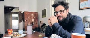Selfmademan. Der Spanier Antonio Román Casas lebt in einem Ausbauhaus im Leipziger Bülowviertel. Nun will er ähnliche Projekte in seiner Heimat ankurbeln.