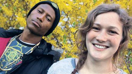 Henry Ohanga alias Octopizzo und Josefine Berkholz.