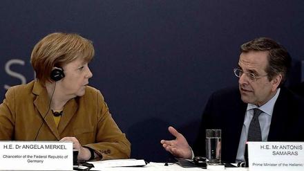 Kanzlerin Merkel zu Besuch in Athen. Bei einer Veranstaltung mit jungen Gründern wird sie begleitet von Premier Samaras.
