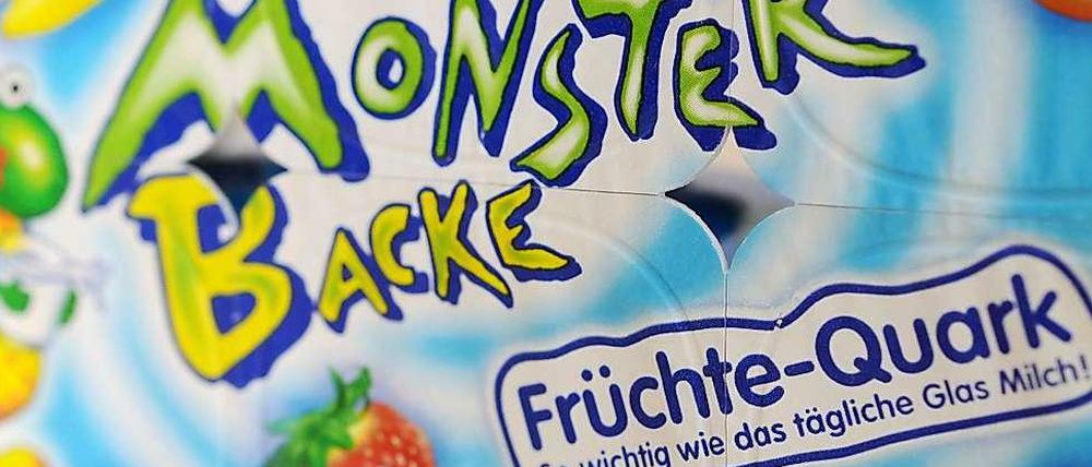 Umstritten. Den Slogan "So wichtig wie das tägliche Glas Milch" druckt Ehrmann derzeit nicht mehr auf seine Packungen.