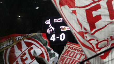 Im Hinspiel im November 2013 konnten die Fans des 1. FC Köln jubeln.