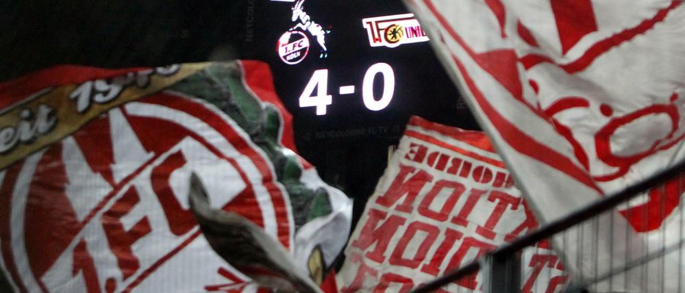 Im Hinspiel im November 2013 konnten die Fans des 1. FC Köln jubeln.