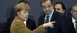 Da geht's lang: Bundeskanzlerin Angela Merkel mit dem griechischen Regierungschef Antonis Samaras in Athen.