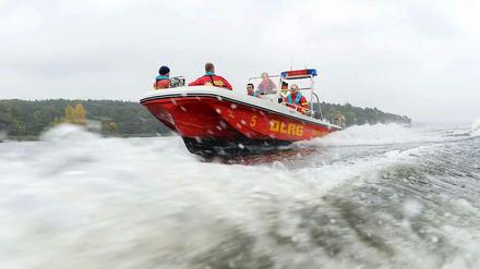 DLRG-Boot auf der Havel.