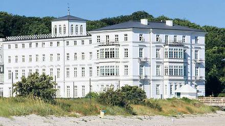 Die „Weiße Stadt“ am Ostseestrand hatte mit schwerer See zu kämpfen.