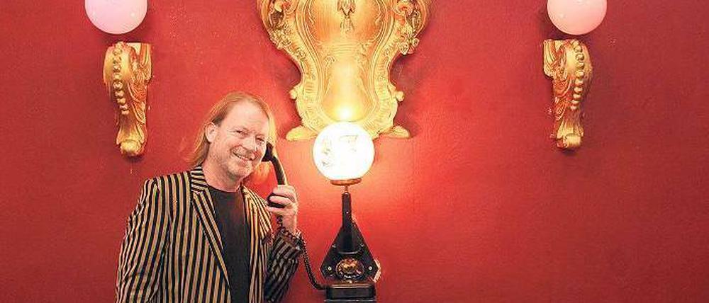 Hallo, da sind wir wieder! Christof Blaesius ist der neue Mann im Ballhaus Mitte.
