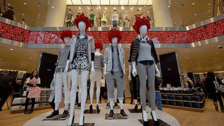 Von Tokio an den Tauentzien. Das neue Berliner Geschäft mit drei Etagen ist der europaweit größte Standort von Uniqlo.