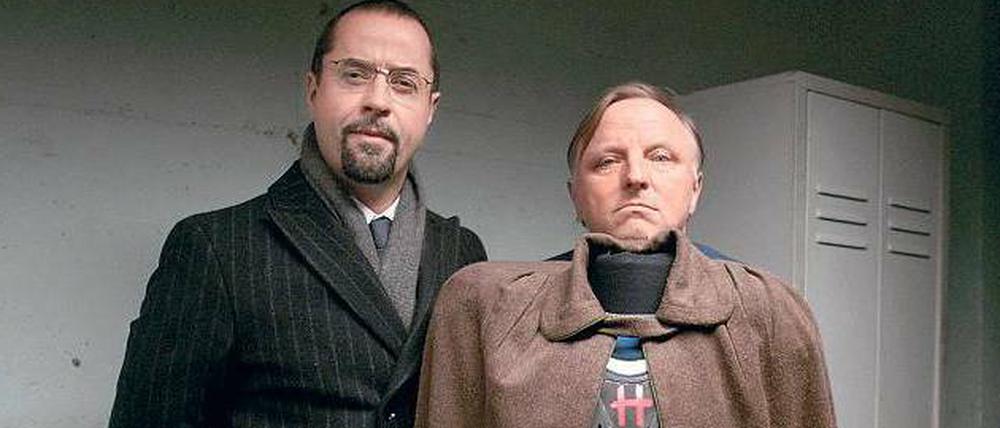 Krimi und Komik, dazwischen das richtige Maß zu finden, gelingt dem „Tatort“ aus Münster mit Jan Josef Liefers (links) und Axel Prahl mal mehr, mal weniger gut. Die Jubiläumsfolge „Der Hammer“ dürfte den Fans gefallen.