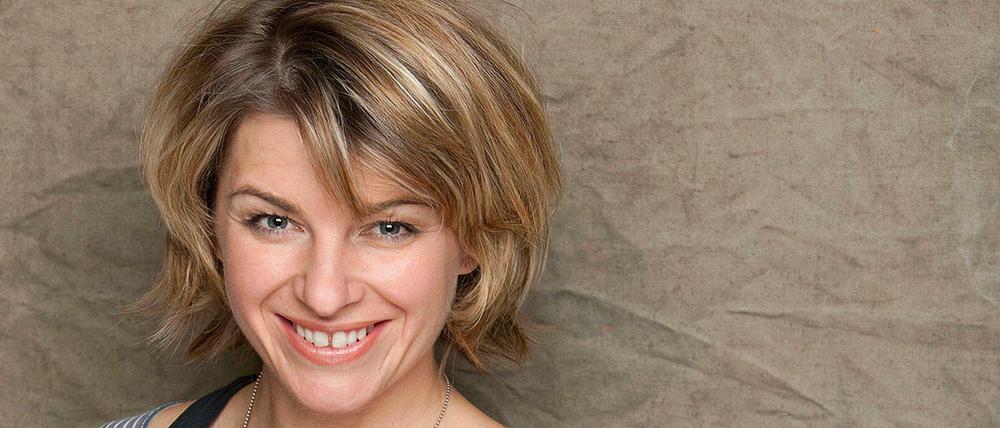 Sabine Heinrich ist Journalistin und Autorin. Unter anderem moderiert sie beim WDR-Radio 1Live. Kürzlich ist von ihr das Buch "Sehnsucht ist ein Notfall" erschienen. 