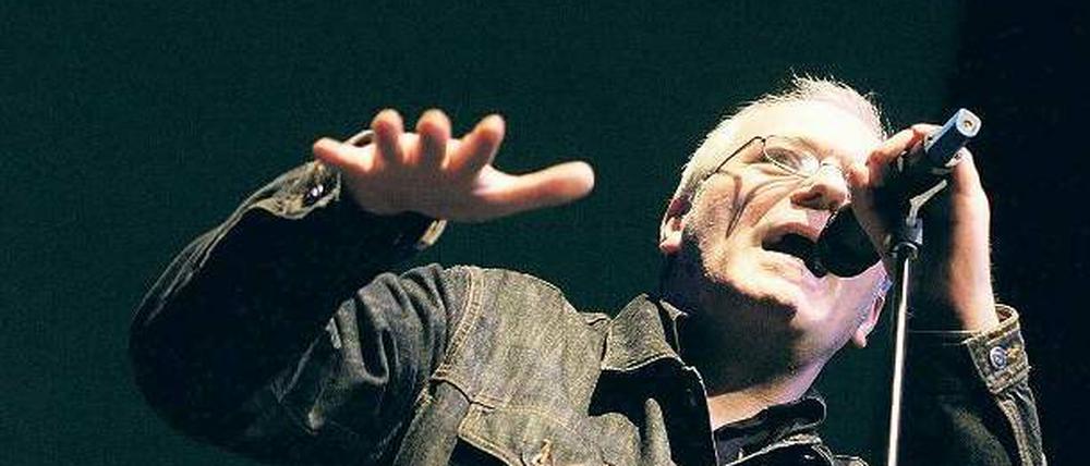 Vater des Wortwettbewerbs. Wolf Hogekamp hat 1994 den ersten Poetry Slam in Berlin organisiert. 