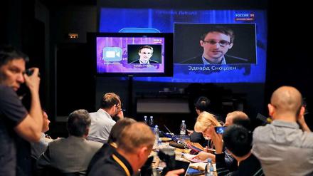 Edward Snowden stellte Putin per Video eine Frage.