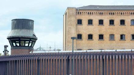 Hinter Gittern. In der JVA Moabit warten Berliner Steuerhinterzieher auf ihren Prozess. 