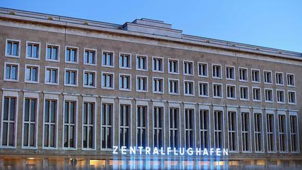 Das Gebäude des ehemaligen Flughafens Tempelhof steht unter Denkmalschutz.