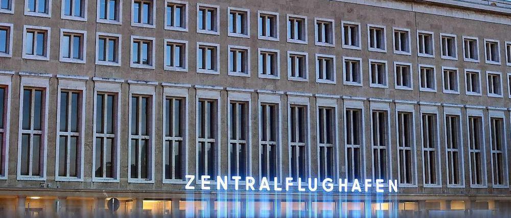 Das Gebäude des ehemaligen Flughafens Tempelhof steht unter Denkmalschutz.