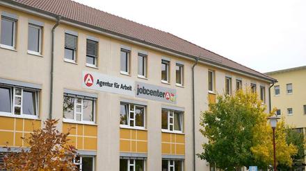 Schild eines Jobcenters