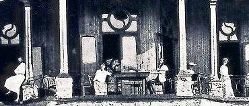 Das einfache Leben. Hauptgebäude auf dem Monte Verità, um 1920. 