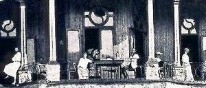 Das einfache Leben. Hauptgebäude auf dem Monte Verità, um 1920.