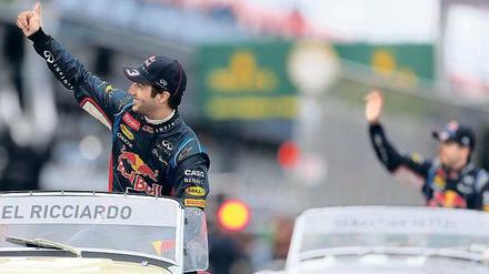 Nummer zwei fährt vor. Nicht nur bei der Fahrerparade, auch auf der Strecke hatte Ricciardo die Nase schon zweimal vor Vettel: