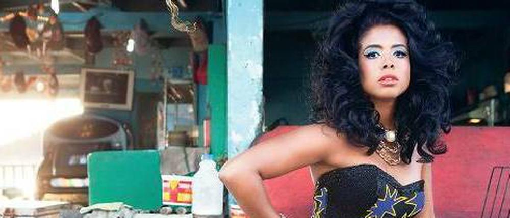 Souldiva mit Big Hair: Kelis Rogers versucht mit 34 einen Neuanfang.