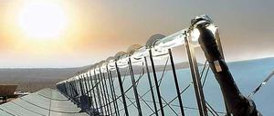Strom aus der Wüste. Bei der Gründung der Desertec Industrial Initiative (Dii) im Sommer 2009 hatten gut 30 Großkonzerne – darunter Munich Re, RWE und die Deutsche Bank – den Plan formuliert, gemeinsam bis zum Jahre 2050 rund 400 Milliarden Euro in Wüstenregionen Nordafrikas und Arabiens zu investieren und damit genügend regenerativ erzeugten Strom zu erzeugen, um damit zusätzlich auch 15 Prozent des Bedarfs in Europa zu decken. 