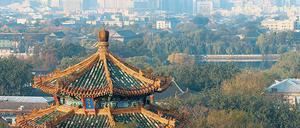 Blick auf Peking. Wer in der Ferne in einem Unternehmen mitarbeitet, sammelt fachliche Erfahrungen - und lernt Land und Leute von einer anderen Seite kennen. 