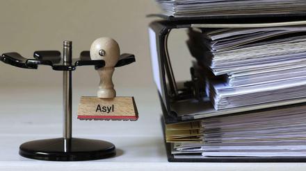 Abgestempelt: Fehlt es der Ausländerbehörde an Willkommenskultur?