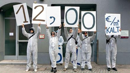 Performance-Gruppe in Berlin zum Thema - na, klar - steigenden Mieten.