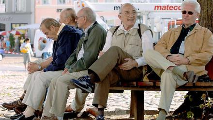 Überschätzt. Die Zahl der alten Männer in Deutschland ist um 43 Prozent niedriger als angenommen.