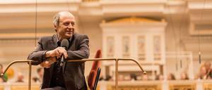 Musikvermittler. Iván Fischer, Chefdirigent des Konzerthausorchesters.