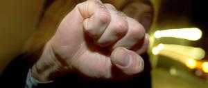 Die Zahl der Kinder und Jugendlichen, die in Berlin Straftaten begehen, wird geringer. Die Innenbehörde führt das auf die langfristigen Konzepte und Strategien zurück.