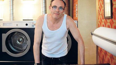 Freddy Leck in seinem Salon an der Moabiter Gotzkowskystraße 5