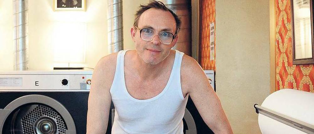 Freddy Leck in seinem Salon an der Moabiter Gotzkowskystraße 5