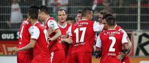 Mannschaftsjubel nach dem 1:0. 