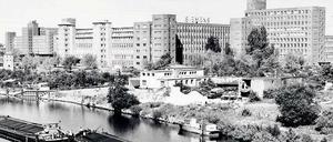Auf neuem Kurs. Zu den ersten deutschen Unternehmen, die sich beraten ließen, gehörte Siemens – hier das Werk in West-Berlin.