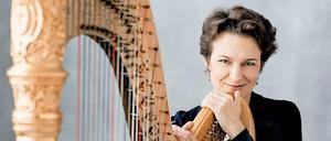 Welterfahren. Bevor Marie Pierre-Langlamet zu den Berliner Philharmonikern kam, war die Harfenistin an der Oper von Nizza und an der New Yorker Met engagiert.