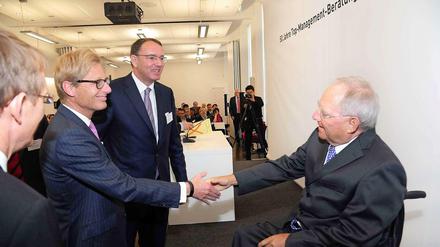 Beim Tagesspiegel hieß es "50 Jahre Top-Management-Beratung in Deutschland" mit Wolfgang Schäuble.