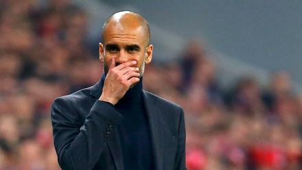 Bayern-Trainer Pep Guardiola während des Spiels.