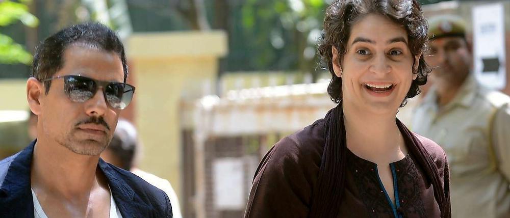 Analysten vermuten, dass Priyanka Gandhi – hier mit ihrem Mann – zu spät kommt, um einen Sieg der Hindunationalisten zu vereiteln. 