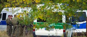 Einsatz am Stadtrand. Hunderte Polizisten suchten monatelang nach dem Täter.