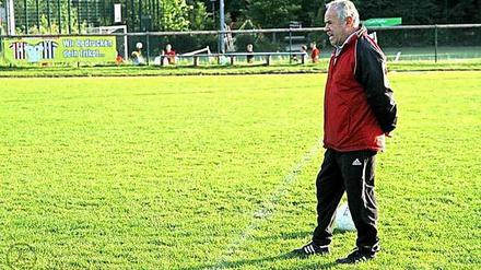 VfB-Trainer Jörg Schmidt.