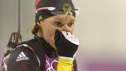 An die eigene Nase fassen. Evi Sachenbacher-Stehle droht nach ihrem Doping-Vorfall in Sotschi eine zweijährige Wettkampfsperre.