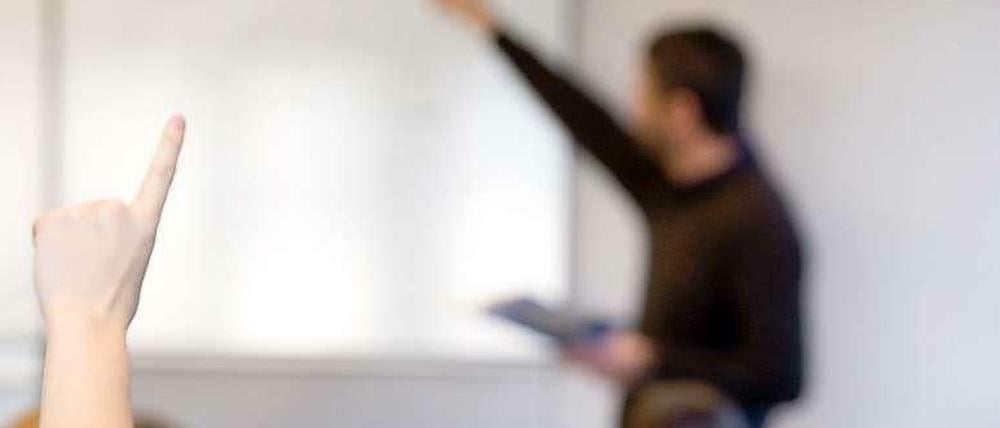 Aufgezeigt. Bildungsforscher sehen in den Vera-Aufgaben einen "Schatz", den die Schulen noch gar nicht richtig gehoben haben.