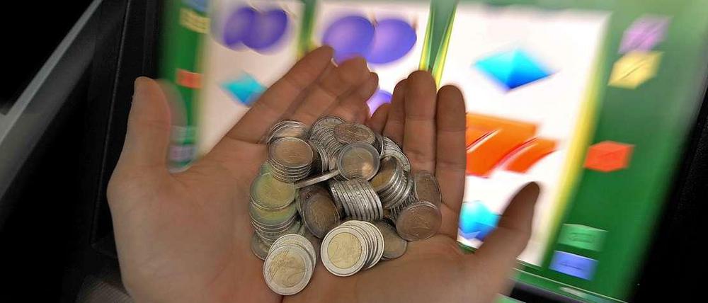 Sie habe die Kontrolle über ihre Spielverhalten verloren, sagte die Betroffene.