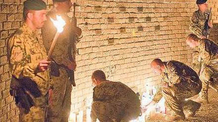 Selbst gebaut. Die Gedenkmauer im damaligen Bundeswehrlager in Kundus.
