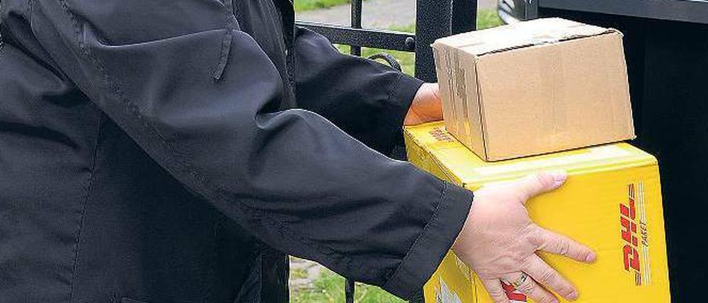 Platz für zwei. Heike Kilic hat sich für den XL-Paketkasten entschieden.