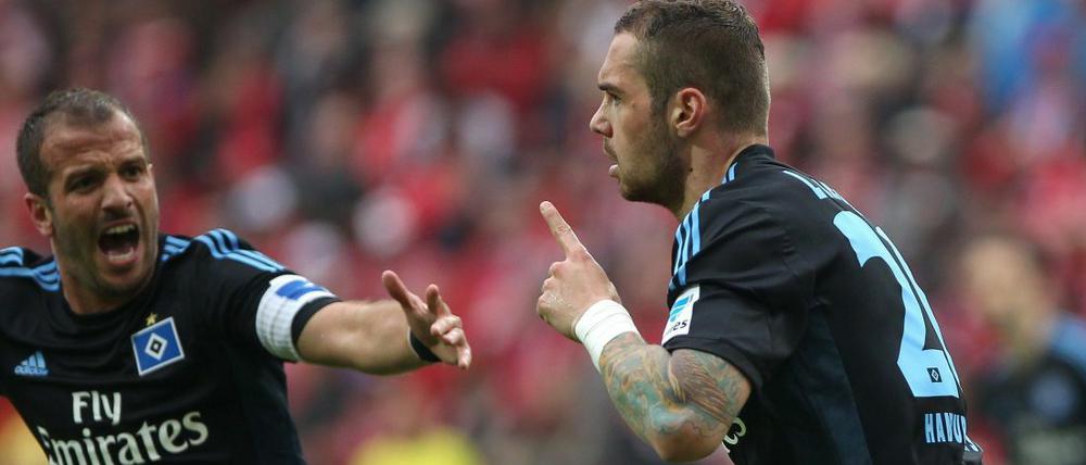 Hoffnungsschimmer für den HSV: Lasogga (r.) und Van der Vaart bejubeln das 1:1 in Mainz.