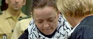 Mit bleichem Gesicht erschien die Angeklagte Beate Zschäpe am Donnerstag beim NSU-Prozess in München.