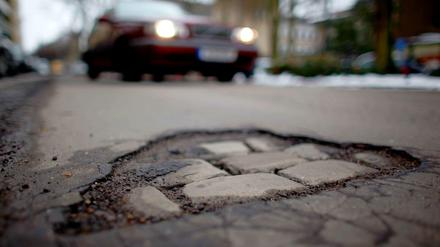 Bei Straßen und Verkehr gibt es den größten Rückstand bei der Sanierung.