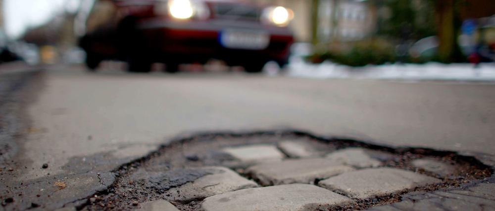 Bei Straßen und Verkehr gibt es den größten Rückstand bei der Sanierung.